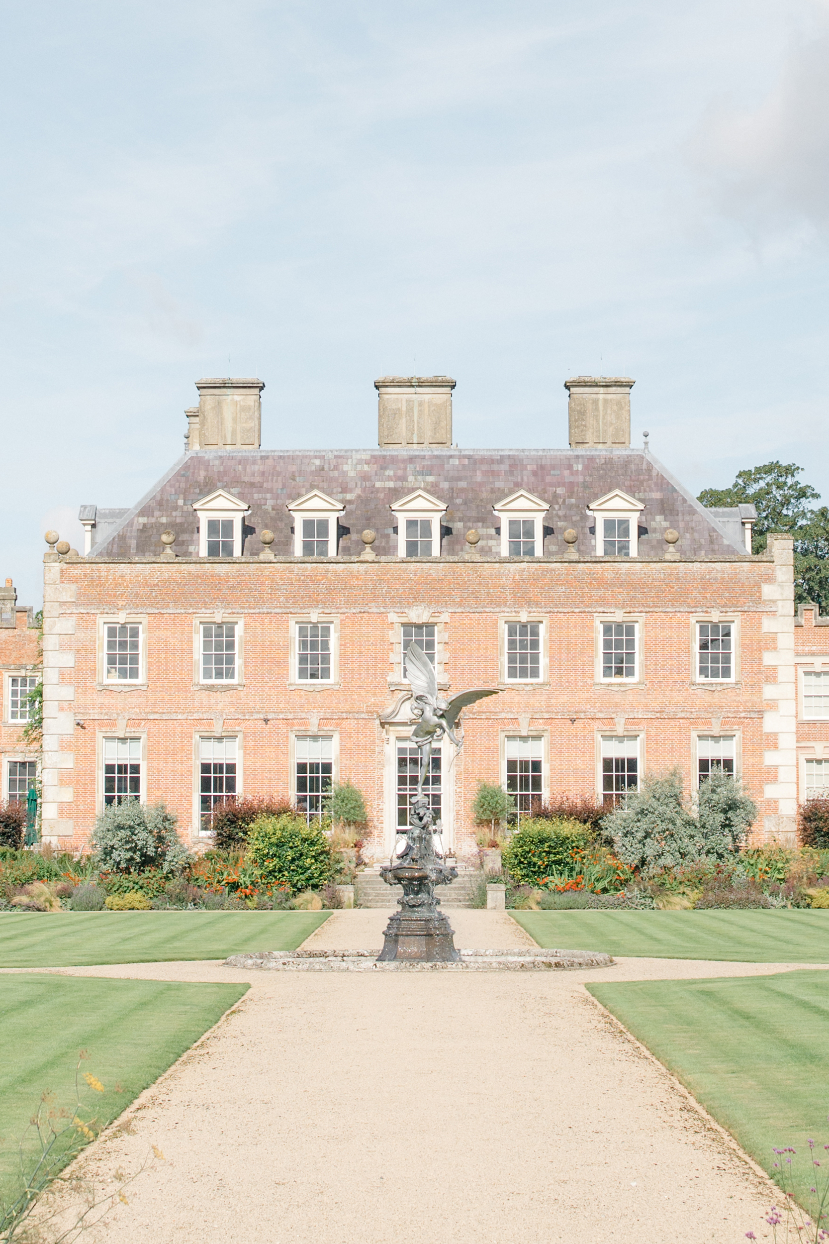 Best England Wedding Venues | Top UK Wedding Venues | English Garden Wedding Venues | Cotswolds Wedding Venues | Dorset Wedding Venues | Luxury England Wedding Venues | English Countryside Venues