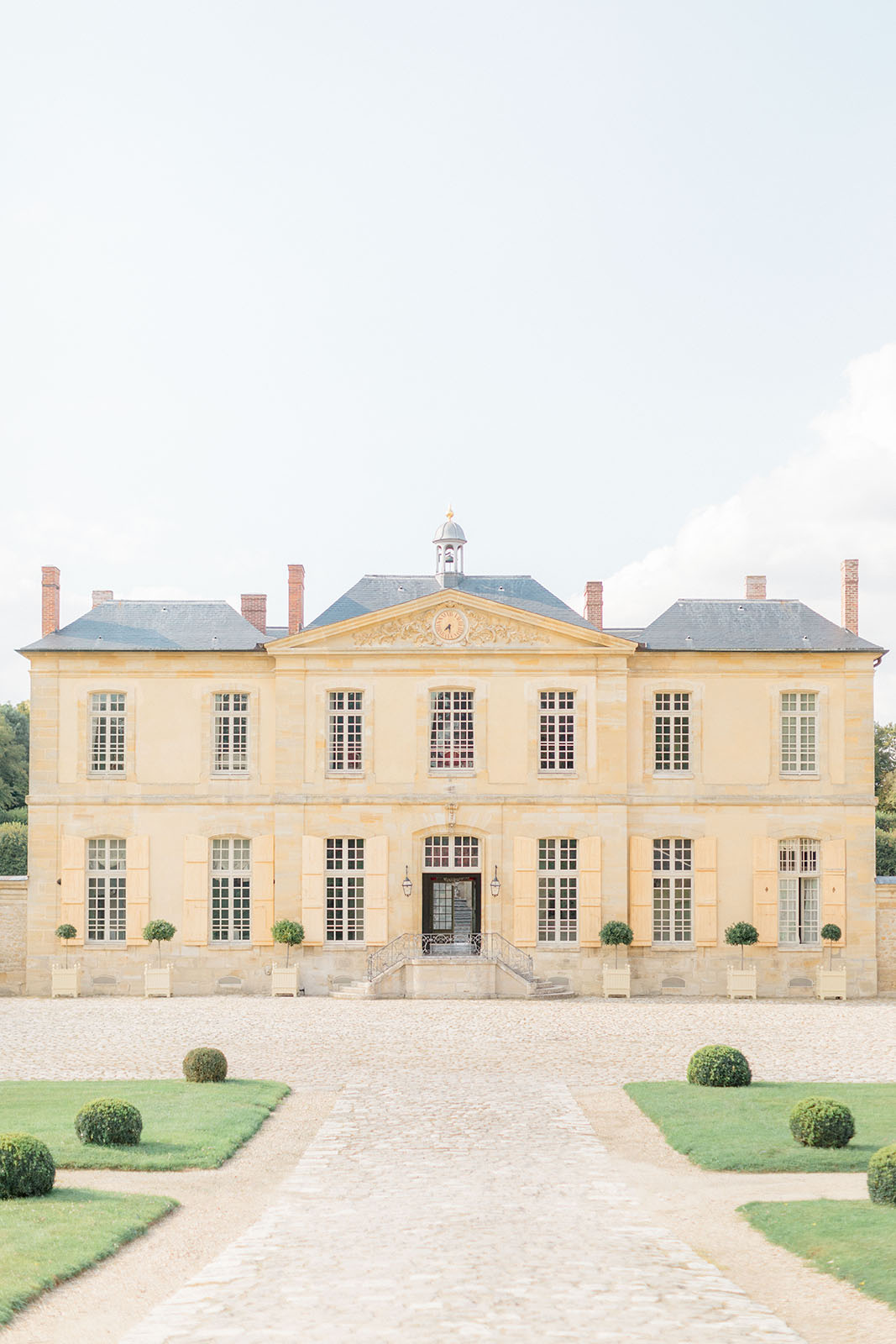 Chateau de Villette Wedding Venue - Kristin Sautter