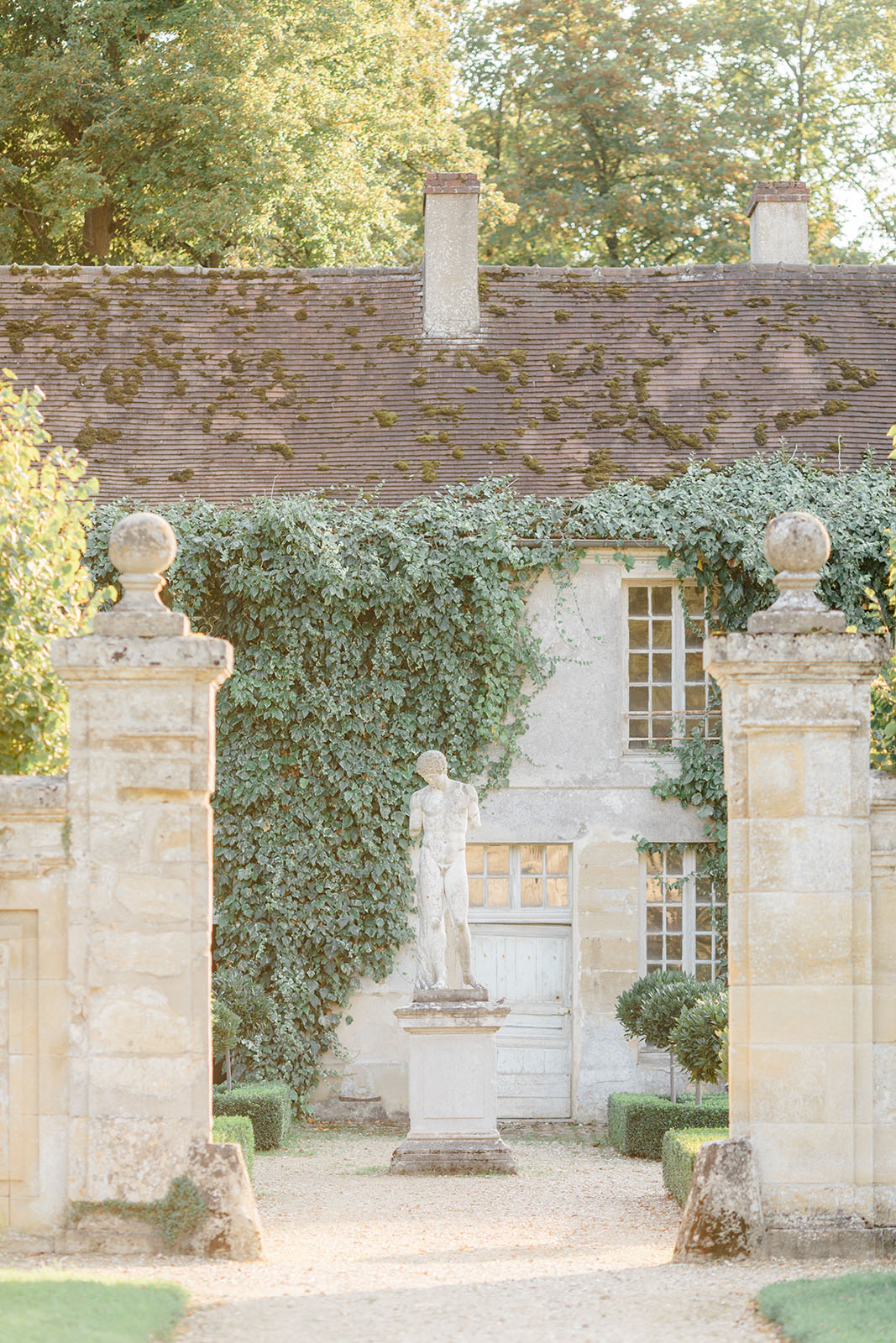 Chateau de Villette Wedding Venue - Kristin Sautter